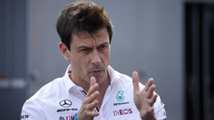 Wolff hace malabares con el dilema de la PU mientras Button disfruta de Hamilton-Verstappen – Resumen de GPFans F1