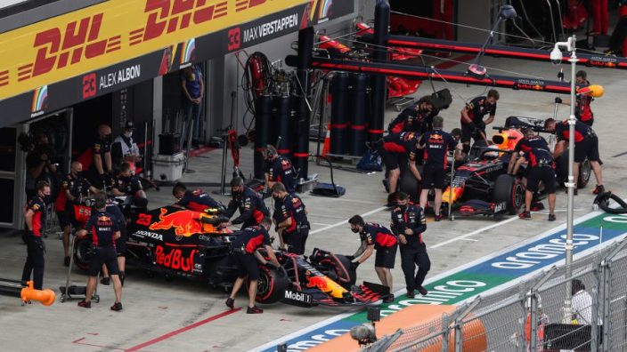 Horner: “Due to the complexity of Red Bull, a new driver is no guarantee for success”