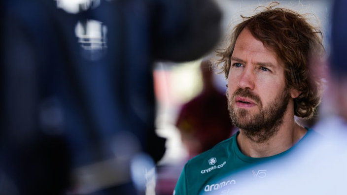 Sebastian Vettel: La dirección de carrera no tiene la experiencia de Michael Masi
