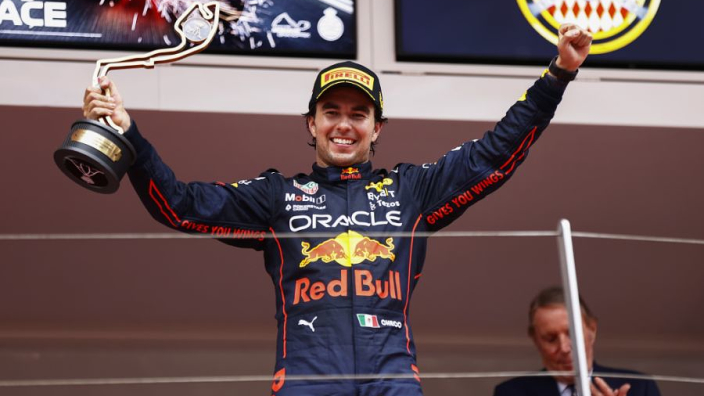 Checo Pérez: Estoy más contento con mi Red Bull que en 2021