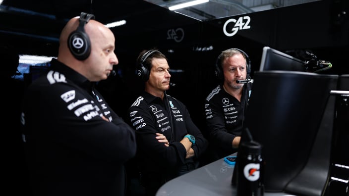 Mercedes 'abandon F1 design' perfected by Ferrari