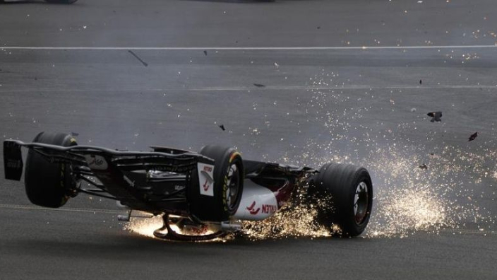 Confirman que Guanyu Zhou está bien tras terrible incidente en Silverstone