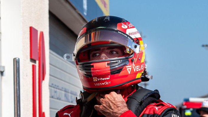 Sainz reveals reason for Ferrari's "puzzling" day