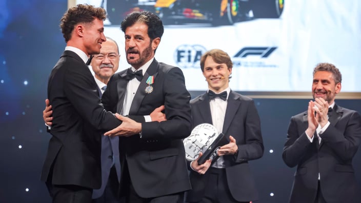 'Completely unacceptable!' F1 fans fume after FIA president's shock Lando Norris greeting