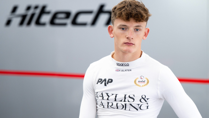 British star crashes out while challenging for Macau GP lead