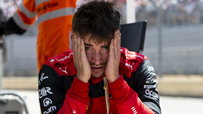 Leclerc laat foutje achter zich: "Als je op de limiet rijdt, dan kan dit gebeuren"