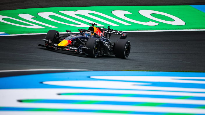 LIVE | Sprintrace Dutch Grand Prix: wat kan Verstappen vanaf P6 voor zijn thuispubliek?