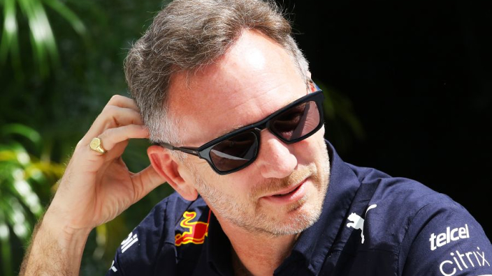 Horner baalt vanwege beslissing FIA om Verstappen terug naar P2 te zetten bij herstart