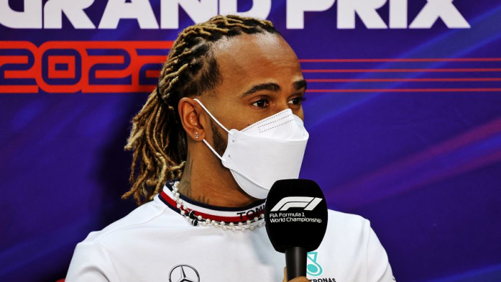 Hamilton n’attend pas de "gros progrès" de la part de Mercedes à Bahreïn
