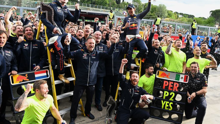 Verstappen sluit vertrek bij Red Bull Racing na contractperiode niet uit