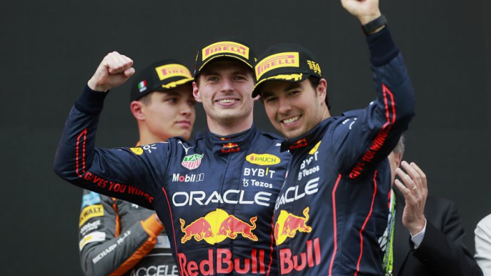 Max Verstappen: Checo Pérez está ayudando mucho a Red Bull