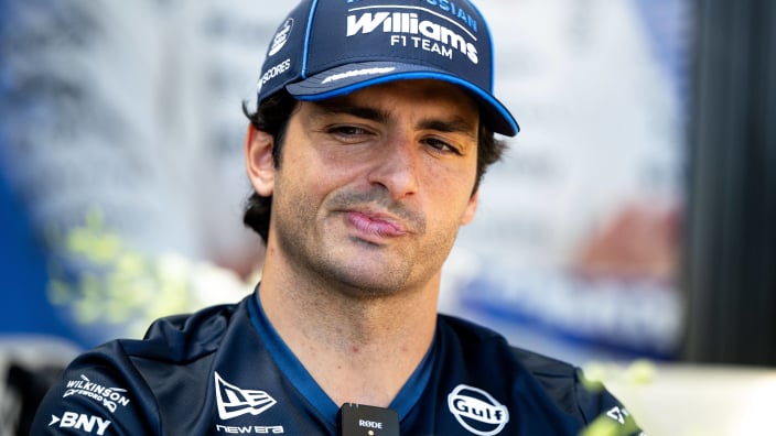Carlos Sainz leaves Williams in uncertainty after announcement on his F1 future