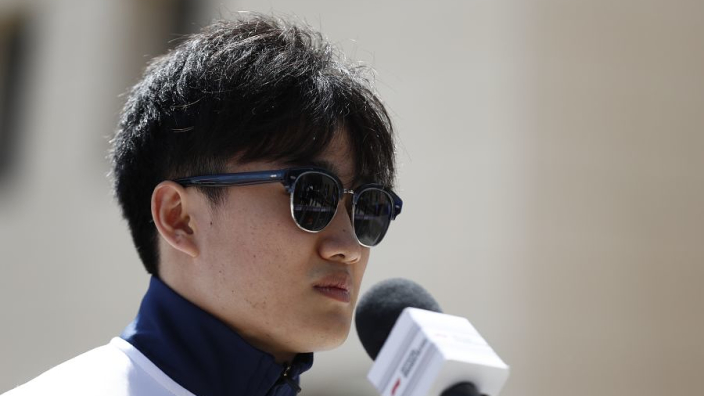 Tsunoda ziet inconsequente wedstrijdleiders: "Ik vertrouw de FIA niet"
