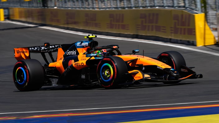 Norris verrast met allereerste pole in Madrid; Verstappen start vanaf tweede startrij
