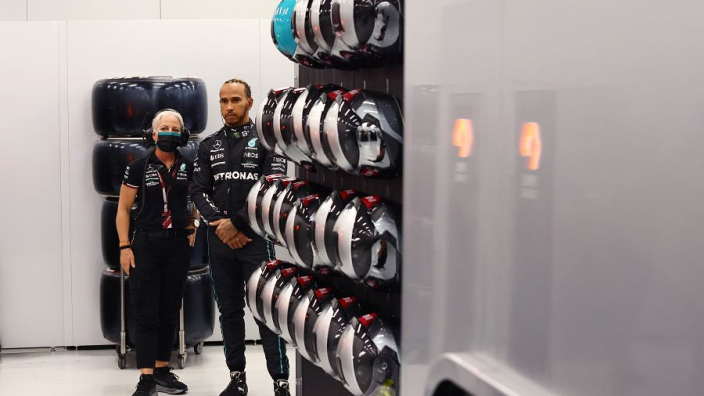 Hamilton neemt schuld op zich voor mislukte kwalificatie: "Zelf aanpassingen gedaan"