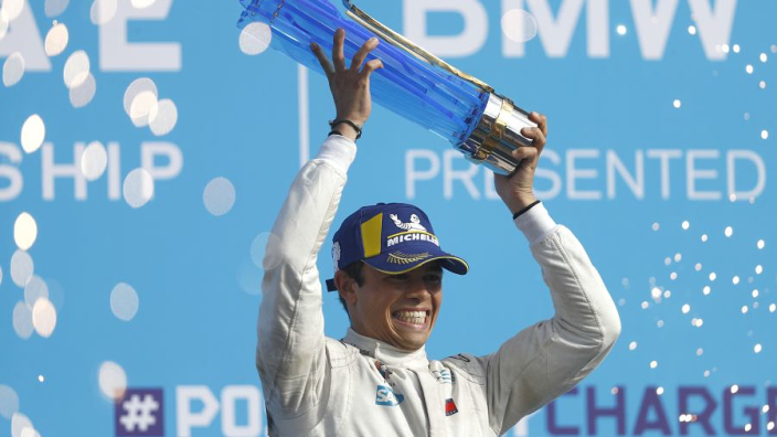 De Vries ook komend seizoen in Formule E: "Zin om de wereldtitels te verdedigen"
