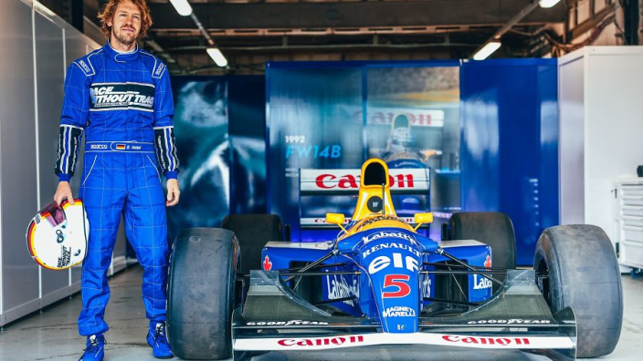 F1 urged to bring back screaming V10s following Mansell 'red five' return