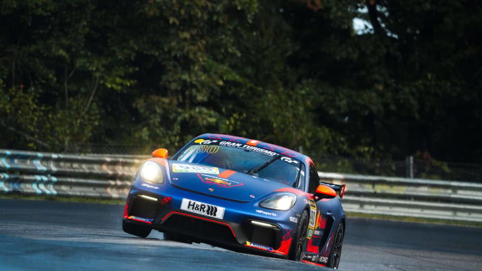 Nurburgring Qualifying Latest: Fines, flames and running repairs