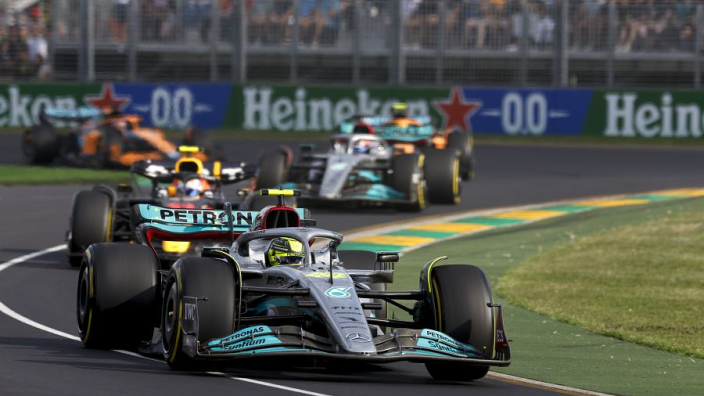 Mercedes ziet limiet W13: "Maximaal haalbare is halve seconde van de top zitten"