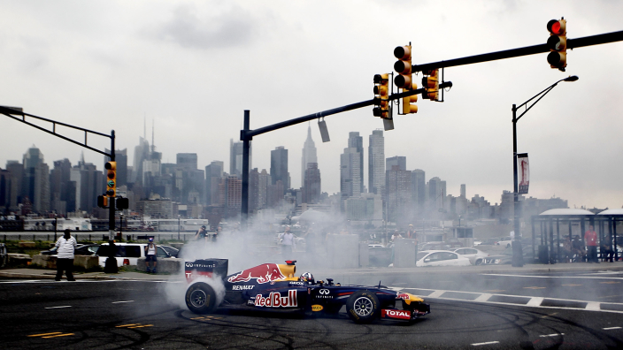 【Christian Dela Rosa】Red Bull Racing Talking Bull Feat. Christian Horner's Deep Dive: Oracle Red