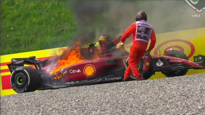 VIDEO: Carlos Sainz y el incendio de su Ferrari desde dentro