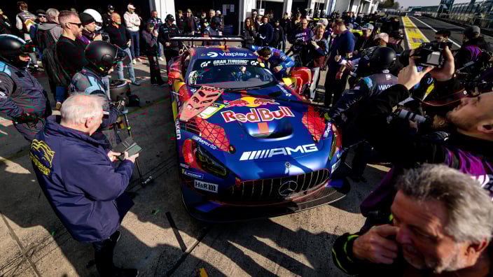 LIVE | Verstappen in NLS2 op Nürburgring: volg de tv-uitzending, onboard en live timing hier