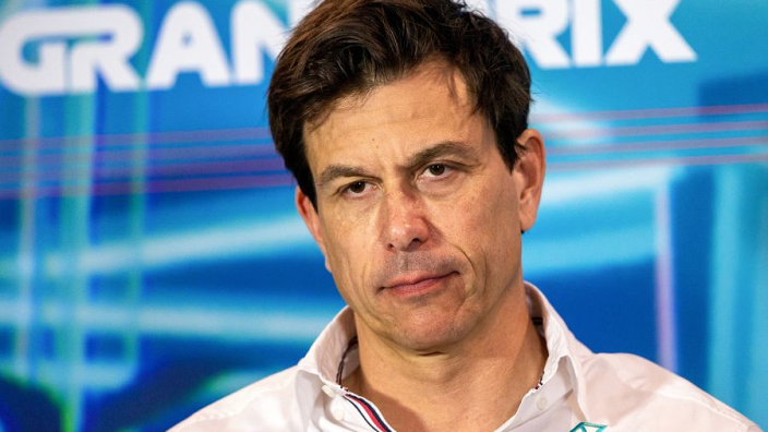 Mercedes pace "not acceptable" - Wolff