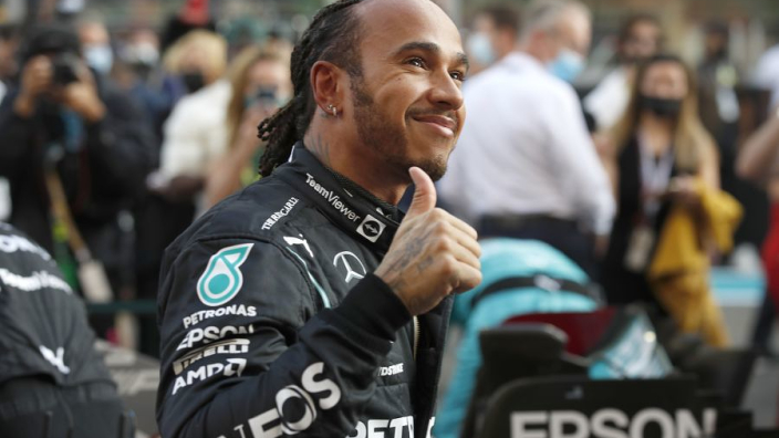 Lewis Hamilton, uno de los británicos más altruistas