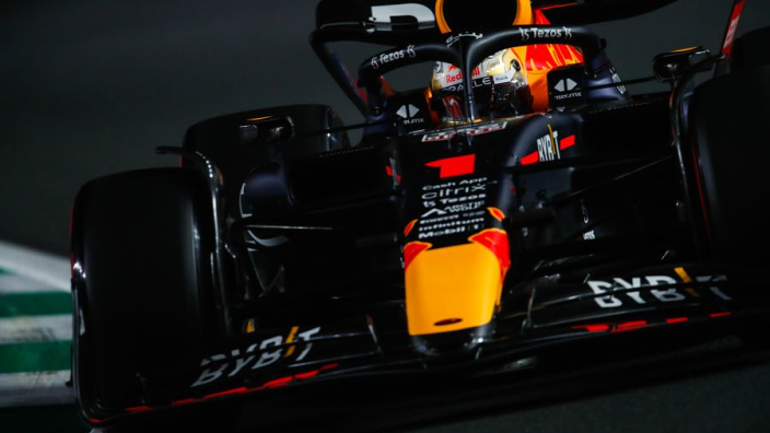 Grand Prix Saoedi-Arabië: Verstappen zegeviert na bloedstollend duel met Leclerc