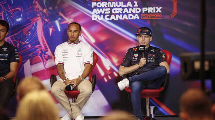 Hamilton beschuldigt concurrenten van 'twee gezichten' in stuiterdiscussie