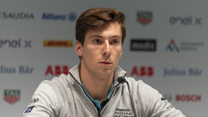 Former Williams driver makes six-figure investment in new 'Sports Tinder' app