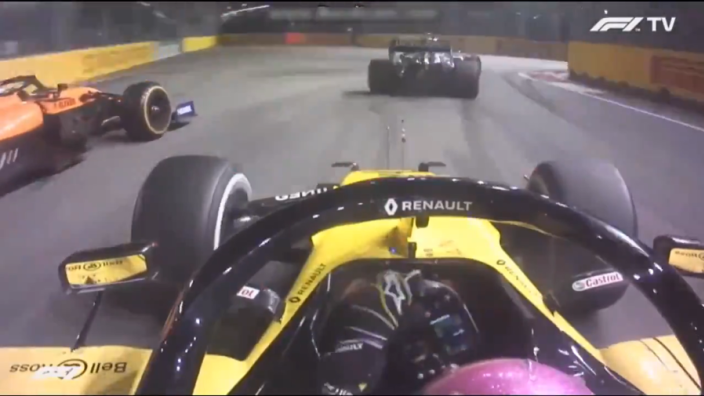 VIDÉO : La bagarre Ricciardo-Sainz-Stroll manquée par la réalisation