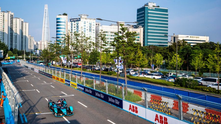 Seoul E-Prix: Evans pakt dominante overwinning, De Vries valt uit na flinke crash