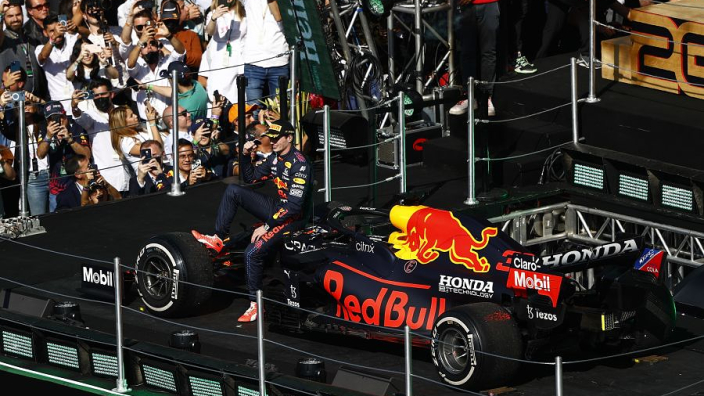 Mercedes set new record as Verstappen overtakes F1 legend