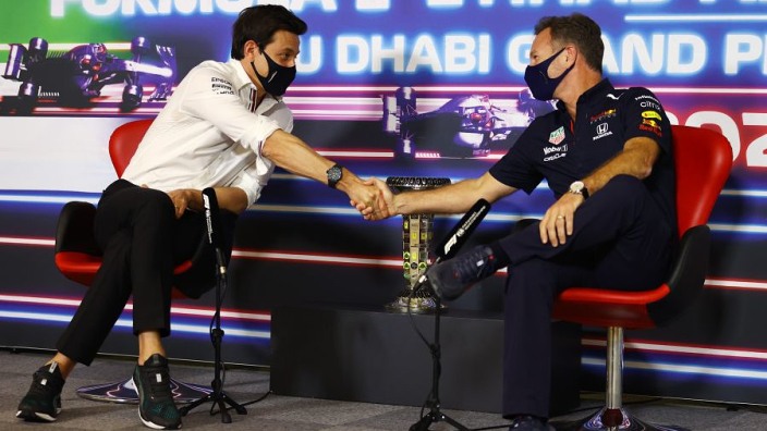 Wolff and Horner shake hands ahead of climax to explosive season