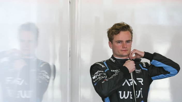 WEC-debuut Viscaal uitgesteld na crash teamgenoot in Spa-Francorchamps