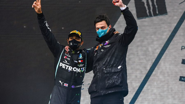 Hamilton's destiny in his own hands - Mercedes boss Wolff