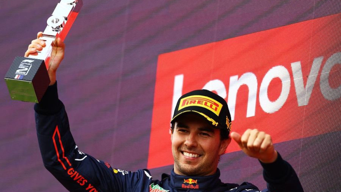 Red Bull: "Si Checo Pérez quiere ser campeón del mundo, debe vencer a Max"