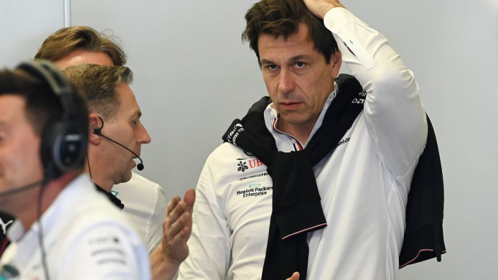 Wolff nederig na dubbel podium in Frankrijk: "Verstappen was aan het cruisen"