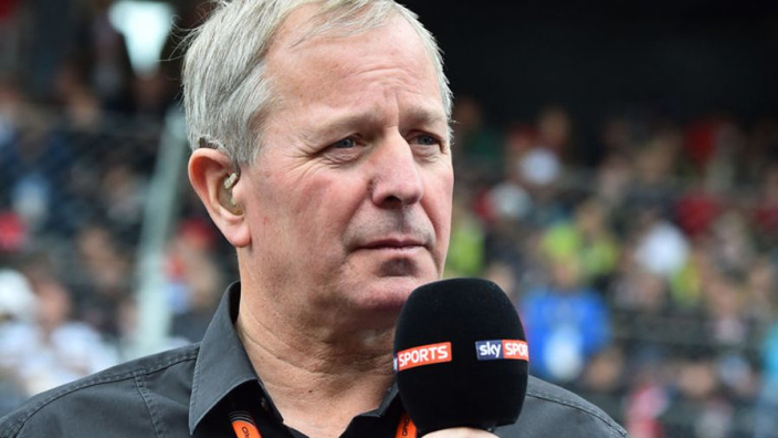 Martin Brundle apologises after BLANKING F1 star on Singapore Grand Prix gridwalk - Vimarsana News