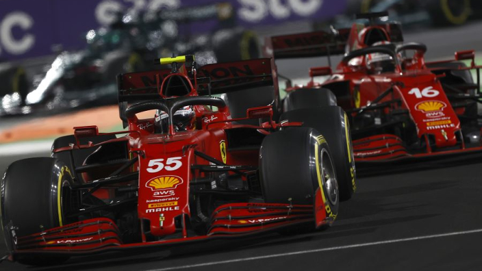 Ferrari: A la venta volante del auto 2021 de Carlos Sainz