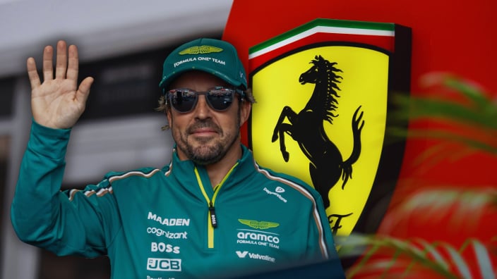 'Amazing!' F1 fans stunned after Fernando Alonso Ferrari appearance