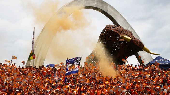 In beeld: Het Oranje-leger imponeert tijdens Grand Prix van Oostenrijk