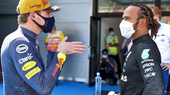 Pour Lewis Hamilton, Verstappen "a fait ce que n'importe quel pilote aurait fait" à Abou Dhabi.