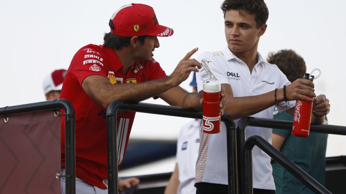 Carlos Sainz y Fernando Alonso entre los 5 pilotos favoritos de Norris