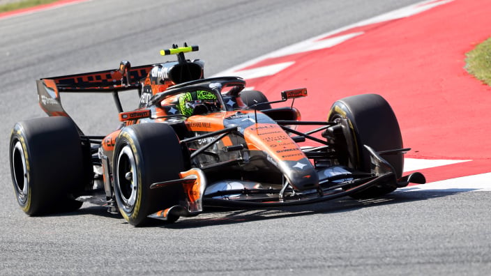 LIVE | Tweede vrije training GP Barcelona: Blijft Norris snelste na gesleutel aan Mercedes-motor?