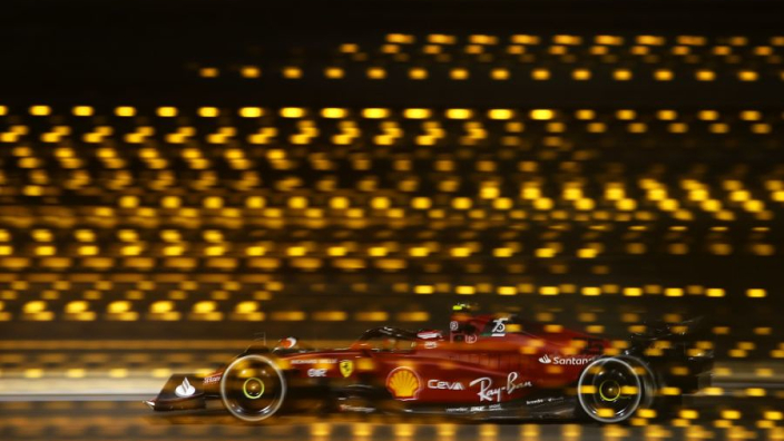 Sainz connait le rythme des Mercedes et des Red Bull
