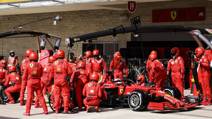Ferrari est resté "uni" après avoir touché le fond