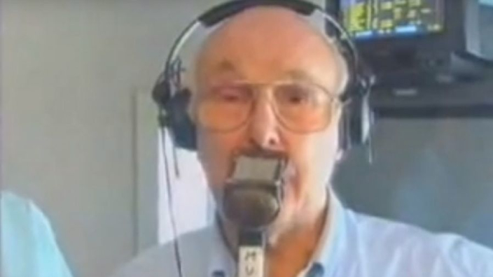 VIDEO: Throwback: Murray Walker neemt afscheid van de ...