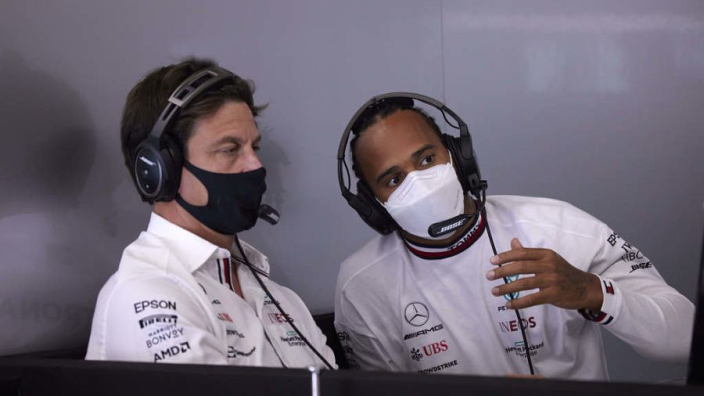 Hamilton rejects vetoing Russell-Mercedes switch as "not my style"